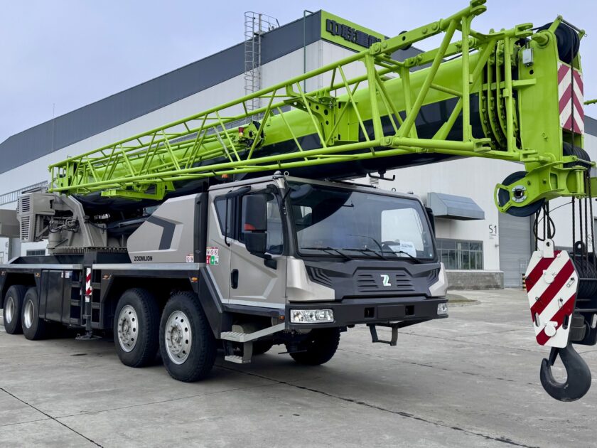 Автокран ZOOMLION ZTC700V